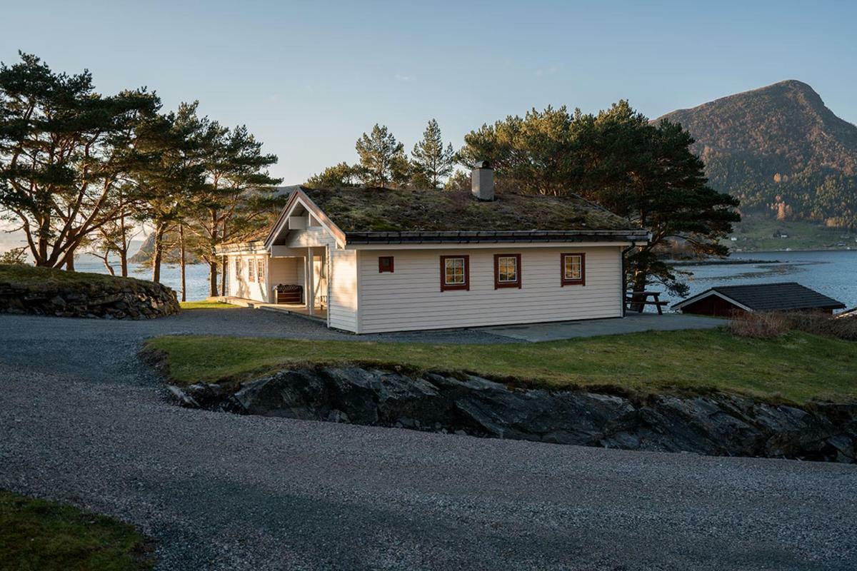 Skottneset Feriesenter Hotel Barmen Buitenkant foto
